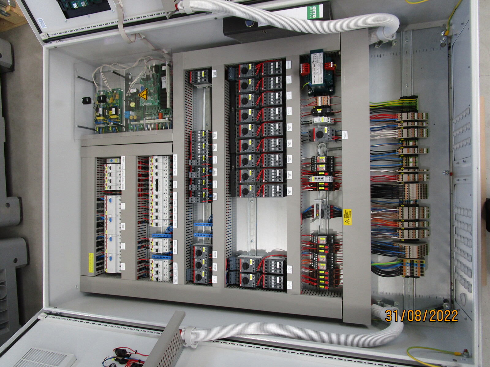 Control cabinet UV-S680